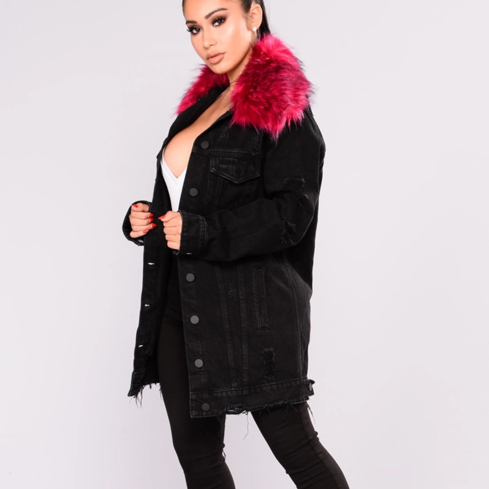 FASHION NOVA Long Distressed Denim Jacket w/ Faux Fur Collar